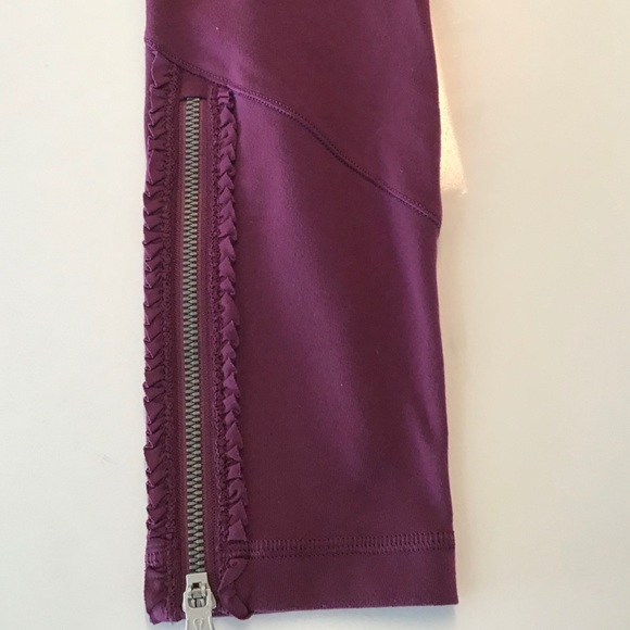 Lululemon Special Edition WU leggings Ruffled Up 2 - Picture 4 of 8